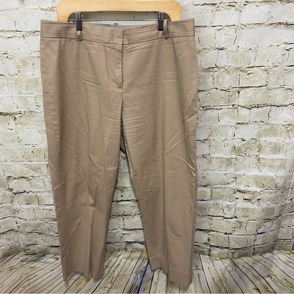 Talbots Beige Khaki Curvy Cotton Stretch Capris - Picture 1 of 5